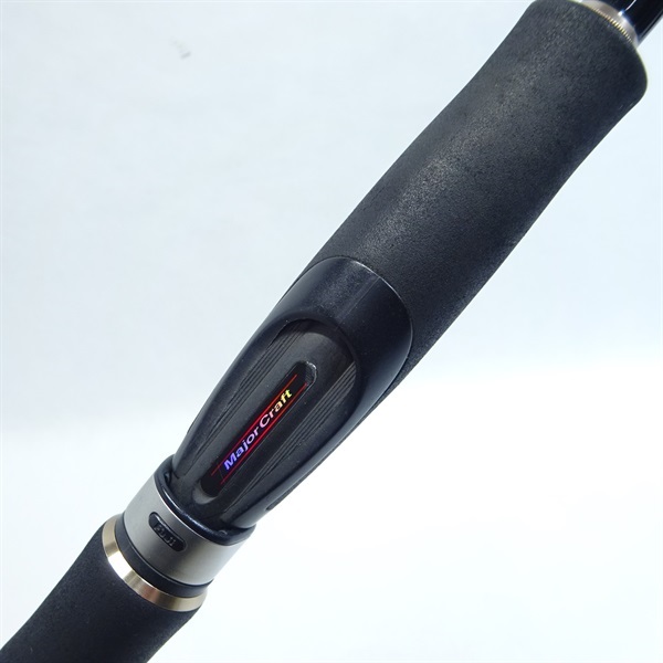 ０６ライカルＲＥ－８３２Ｅ